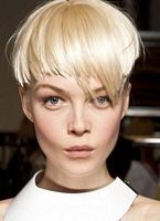   krótkie fryzury blond włosy,  dla kobiet uczesanie,  numer zdjęcia  z damską fryzurką  to  88